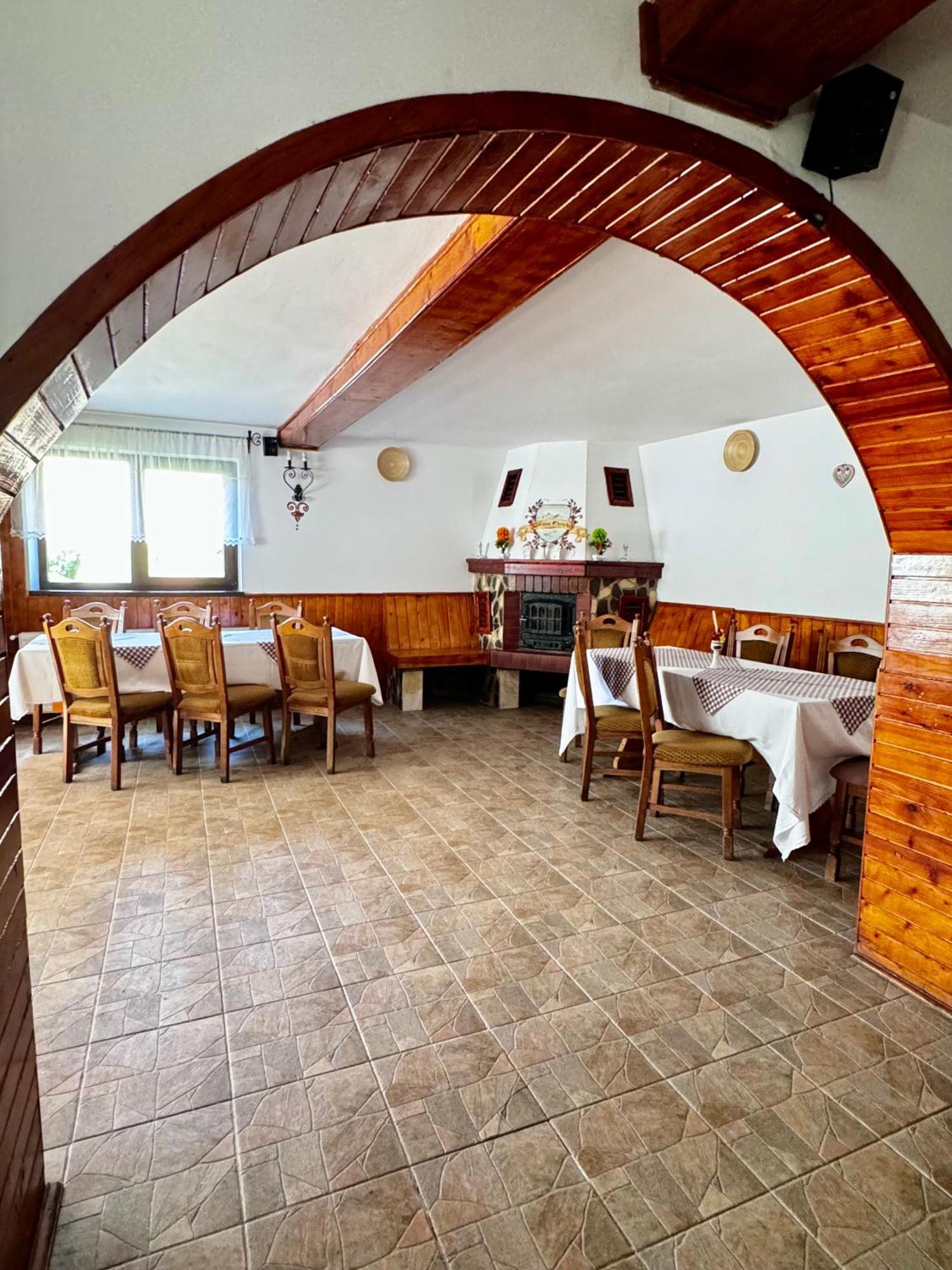 Hotel Craiasa 2 Moeciu De Sus Esterno foto